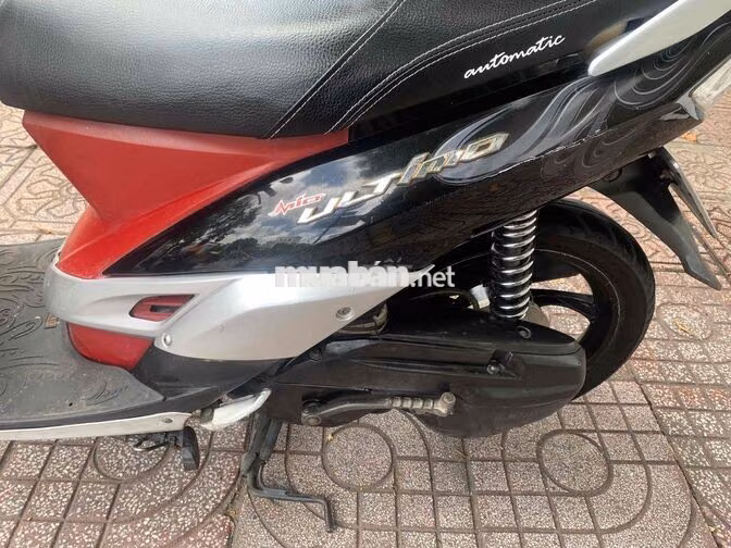 Yamaha Mio Ultimo Xe tay ga Đen, Đỏ, Bạc