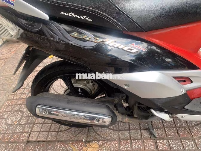 Yamaha Mio Ultimo Xe tay ga Đen, Đỏ, Bạc