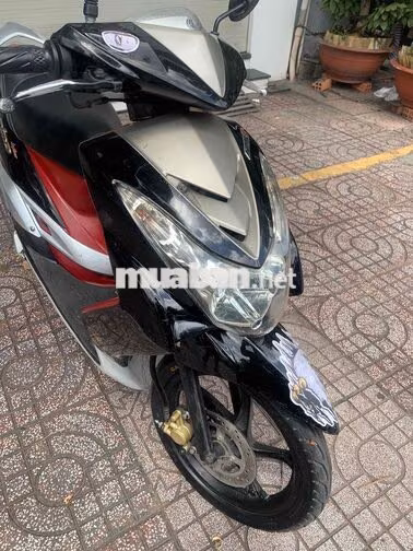 Yamaha Mio Ultimo Xe tay ga Đen, Đỏ, Bạc