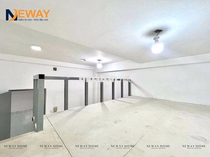 DUPLEX MỚI XÂY - THANG MÁY - MÁY LẠNH - ĐI BỘ QUA VĂN HIẾN