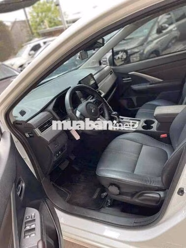 Mitsubishi Xpander Premium 2025 Trắng 7 chỗ