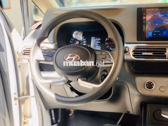 Hyundai Stargazer 2022 màu trắng 55.000km