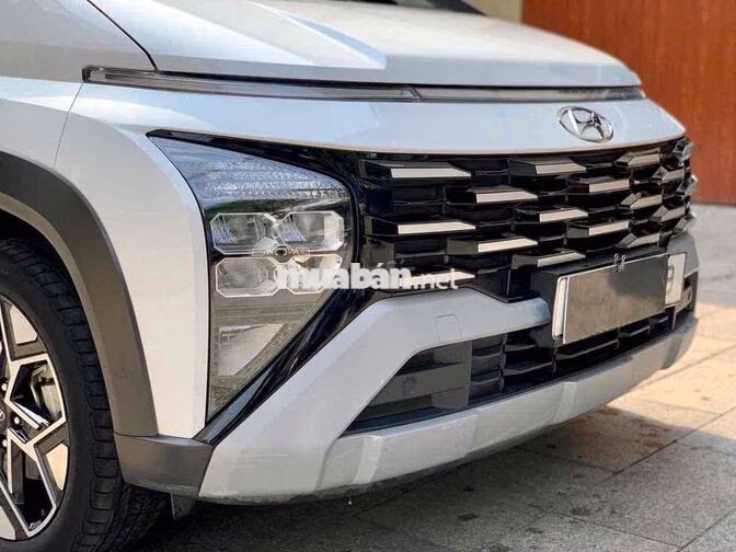 Hyundai Stargazer X 7 chỗ Trắng