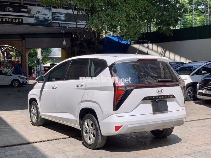 Hyundai Stargazer 2022 màu trắng 55.000km