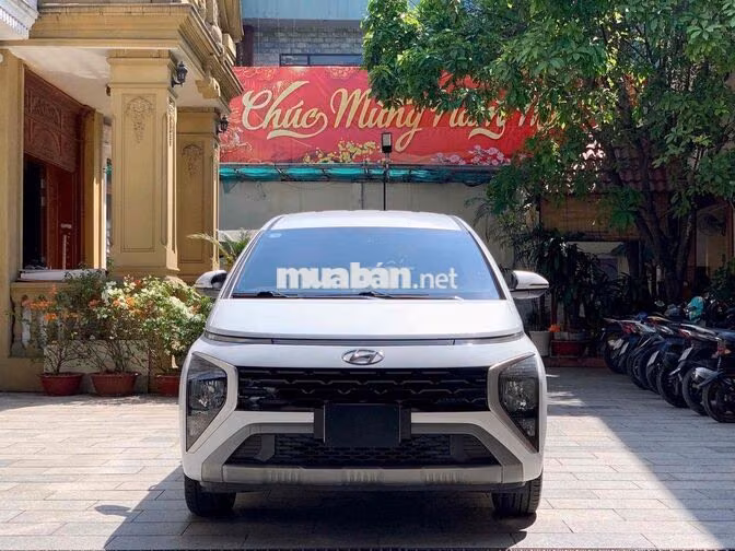 Hyundai Stargazer 2022 màu trắng 55.000km