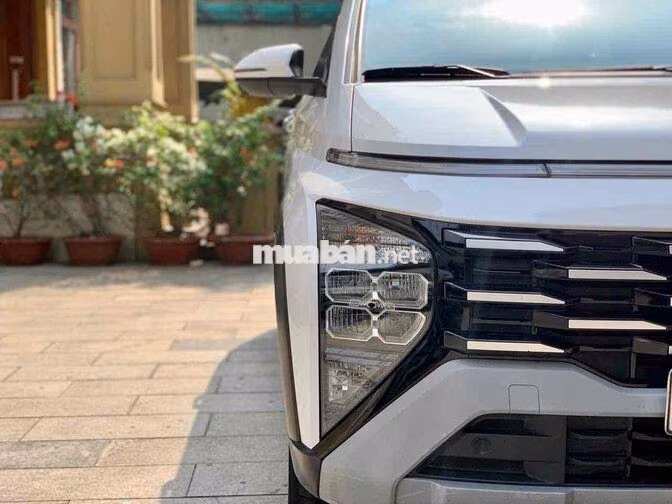 Hyundai Stargazer X 7 chỗ Trắng
