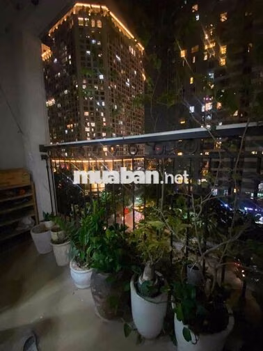 Bán căn CC Time city 75m -2ngủ -2 vc full nội thất chỉ hơn 7 tỷ .