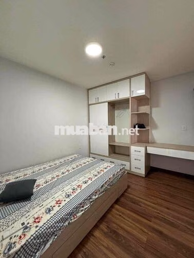 Cho Thuê Charm city Ngay vincom dĩ an 2PN 2WC giá 8,5triệu full nội th