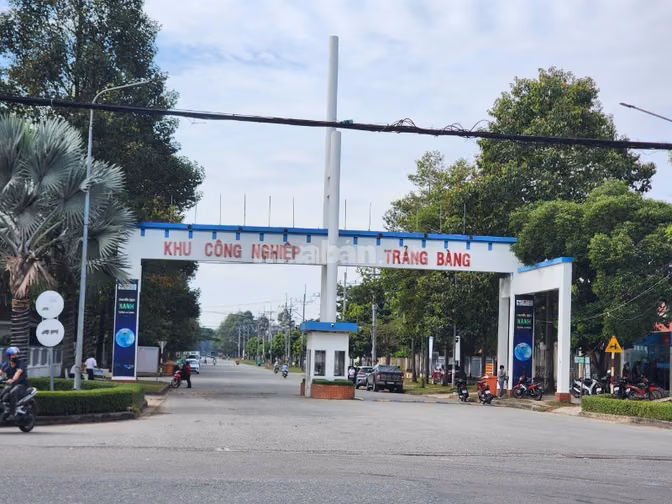 Bán gấp 285m2 thổ vườn, 1 tỷ 150, đường nhựa,cạnh KCN,  Phường Trảng B