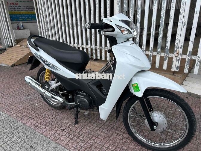 Honda Wave A110 2024 Trắng 9.000 km