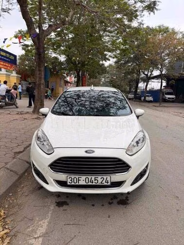 Ford Fiesta 2018 Trắng 100000 km