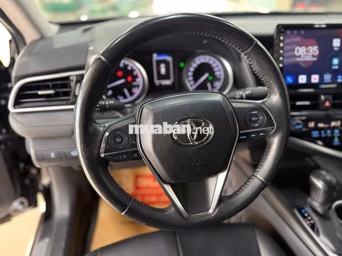 Toyota Camry 2.0G Đen còn thương lượng mạnh