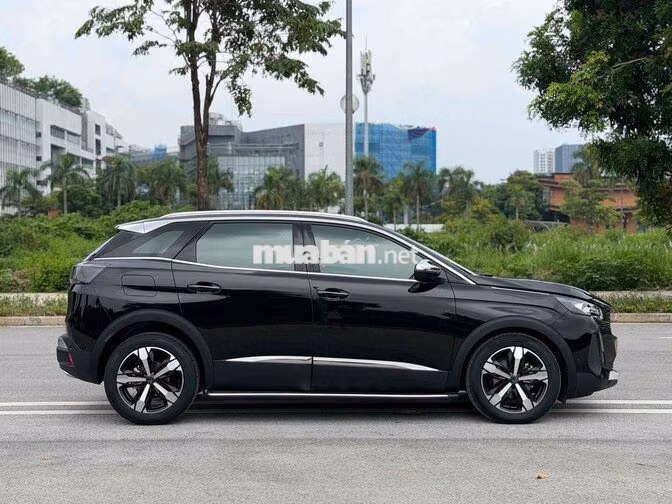 Peugeot 3008 Premium 2025 Đen 3.500 km