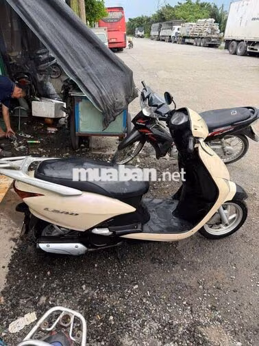Honda Lead Fi Kem Xe tay ga