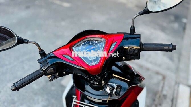 Honda Air Blade 2012 đầu bò Đỏ trắng đen