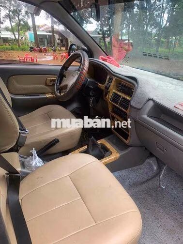 Isuzu 7 chỗ màu Bạc ✅
