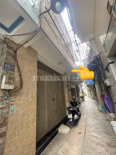 Bán nhà hẻm 141 đường Tám Danh Phường 4 Quận 8 