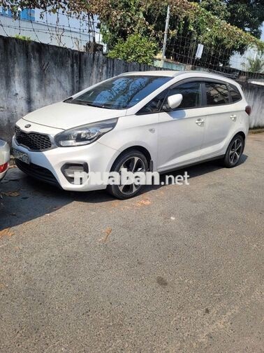 Kia Rondo 2017 Trắng Số sàn 150.000 km, giá 240tr