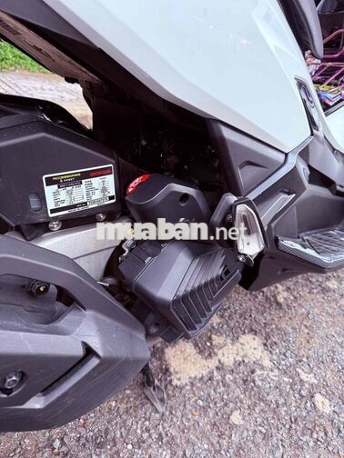 Honda Air Blade 4 val 2024 Trắng đen 18000 km