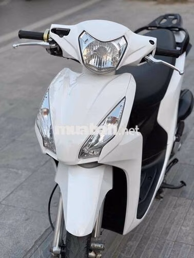 Honda Vision Trắng dky 2018 mới 99%