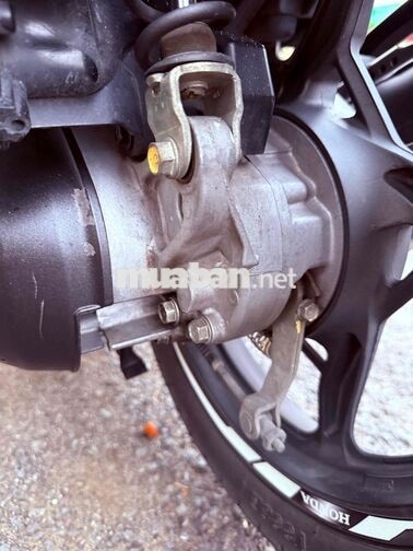 Honda Air Blade 4 val 2024 Trắng đen 18000 km
