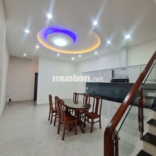 Nhà Nguyên Căn Gần Đường 2/9 | Rộng Rãi Thoáng Mát