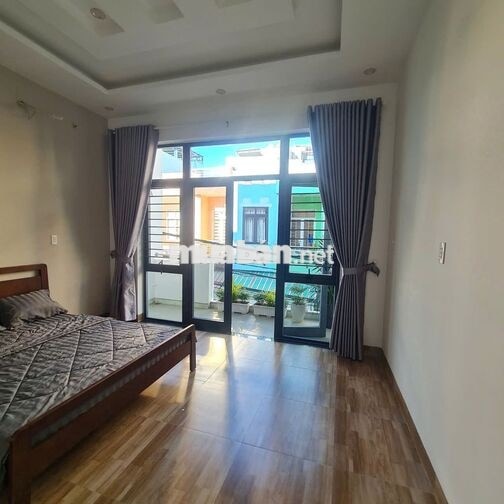Nhà Nguyên Căn Gần Đường 2/9 | Rộng Rãi Thoáng Mát
