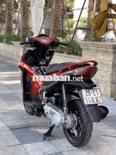 Honda Airblde màu đỏ đen sport nguyên bản!