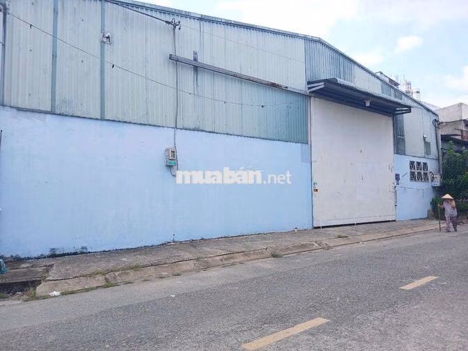 CHO THUÊ KHO XƯỞNG 2 MẶT TIỀN 630M2- CÓ GÁC- PHAN VĂN HỚN- BA ĐIỂM- HM