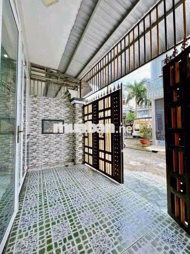 Nhà lầu mới có nội thất gần Đh Y Dược