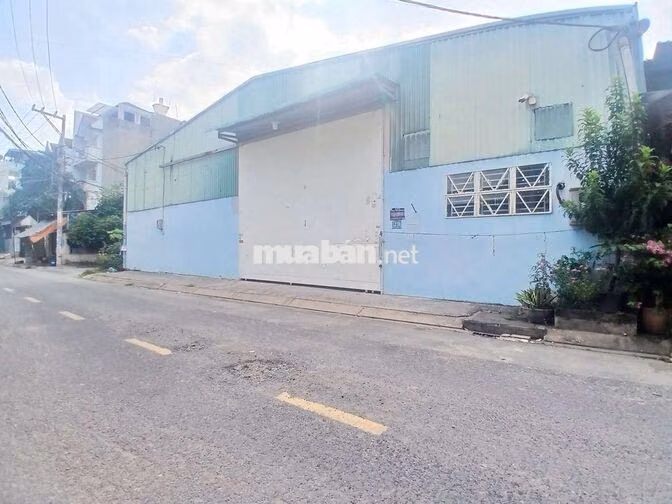 CHO THUÊ KHO XƯỞNG 2 MẶT TIỀN 630M2- CÓ GÁC- PHAN VĂN HỚN- BA ĐIỂM- HM
