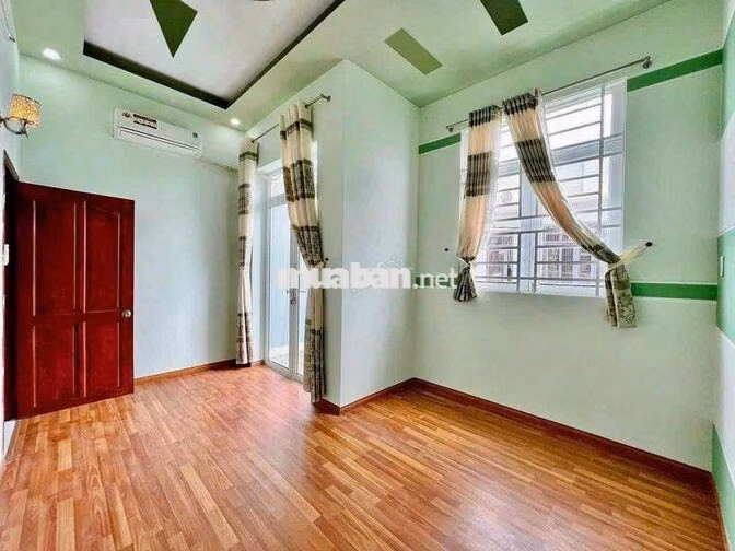 Nhà lầu mới có nội thất gần Đh Y Dược