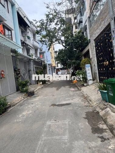 Chủ định cư bán nhà ngay ĐH Văn Lang Đặng Thùy Trâm -Bình Lợi 4 Tầng