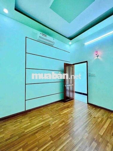 Nhà lầu mới có nội thất gần Đh Y Dược