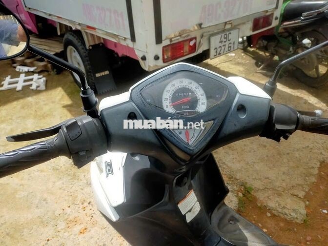 Suzuki Hayate 2013 Trắng