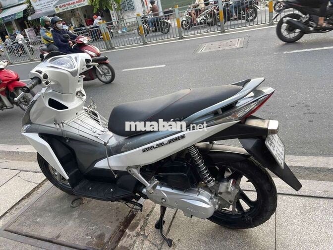 Honda Air Blade 2012 Trắng Đã sử dụng