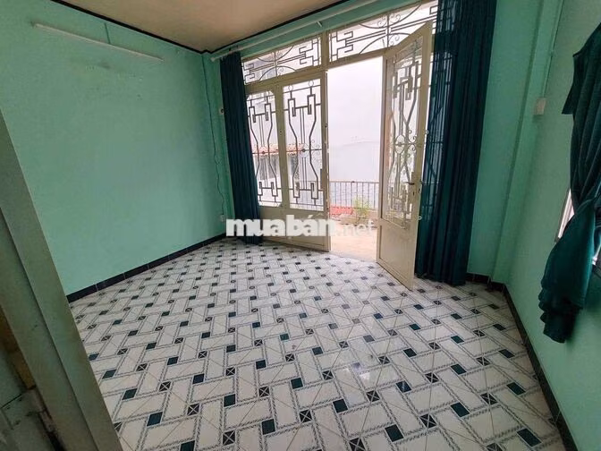Cho thuê nhà Hẻm xe hơi thông căn góc lạc Long quân