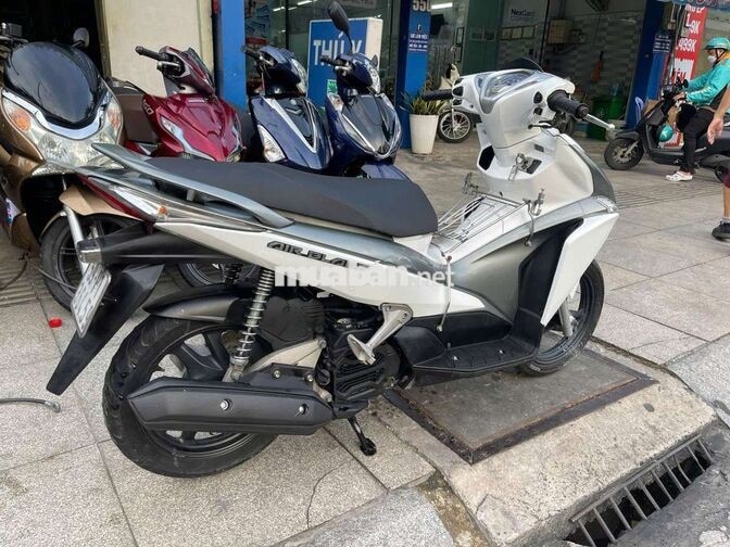 Honda Air Blade 2012 Trắng Đã sử dụng
