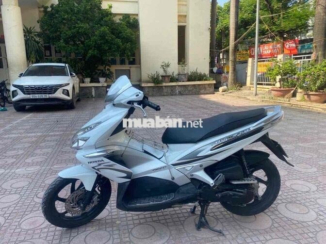 Honda Air Blade Trắng Xe tay ga