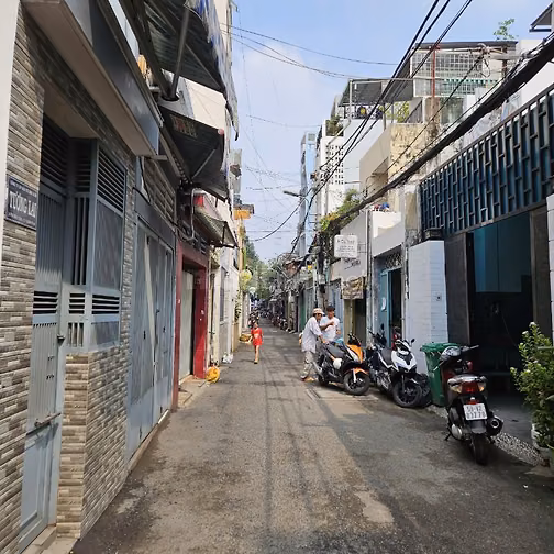 CHO THUÊ MẶT BẰNG TẦNG TRỆT KINH DOANH GẦN CHỢ BÀ CHIỂU