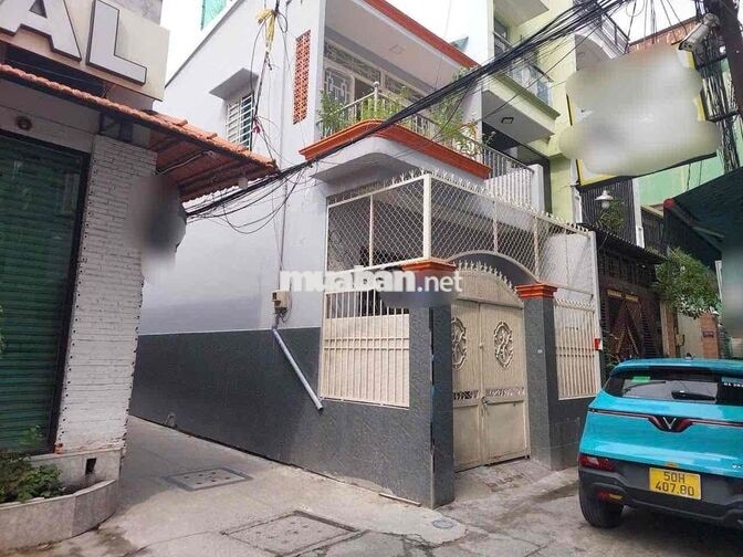 Cho thuê nhà Hẻm xe hơi thông căn góc lạc Long quân