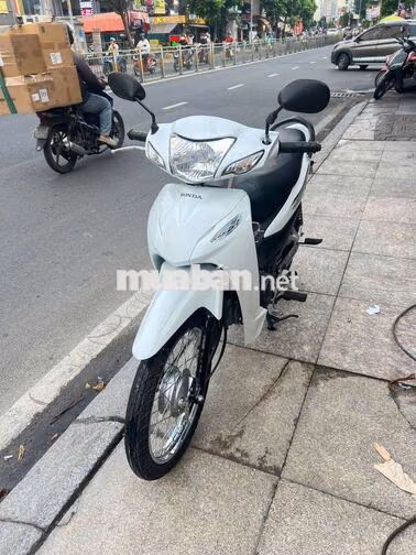 Honda Wave A 2024 Trắng Mới 99%