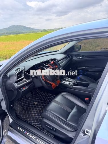 Honda Civic G 1.8 Gen 10 2021 Trắng 7 vạn