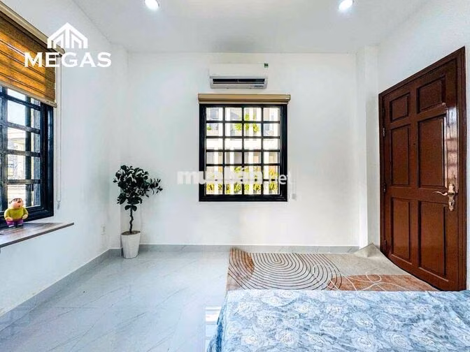 CHO THUÊ PHÒNG FULL CỬA SỔ TRỜI, NẰM NGAY EMART PHAN VĂN TRỊ