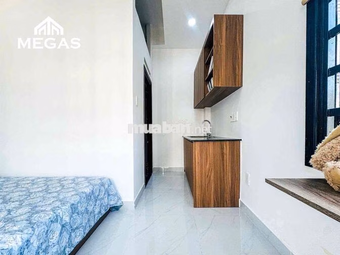 CHO THUÊ PHÒNG FULL CỬA SỔ TRỜI, NẰM NGAY EMART PHAN VĂN TRỊ