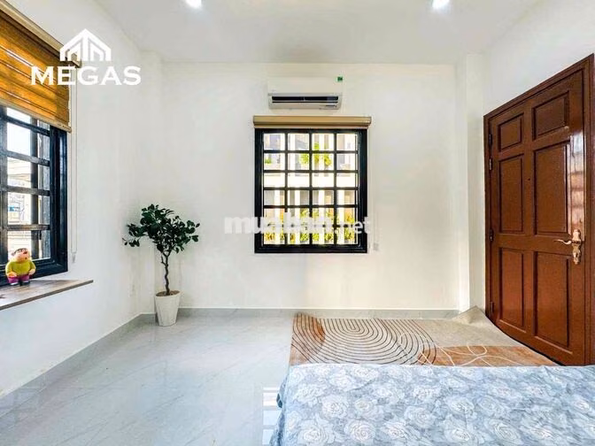 CHO THUÊ PHÒNG FULL CỬA SỔ TRỜI, NẰM NGAY EMART PHAN VĂN TRỊ