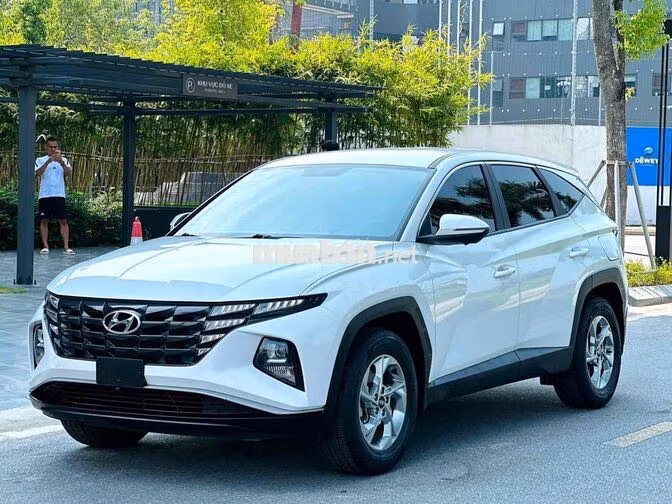Hyundai Tucson 2.0AT 2023 màu trắng cực đẹp chất