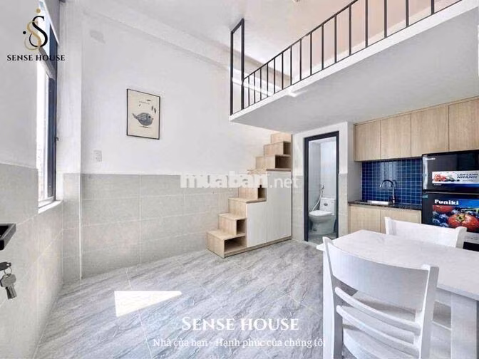 PHÒNG TRỌ GÁC CAO MỚI XÂY GẦN ĐH VĂN HIẾN FULL NỘI THẤT CÓ THANG MÁY