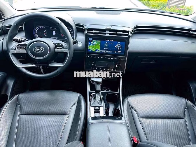 Hyundai Tucson 2.0AT 2023 màu trắng cực đẹp chất