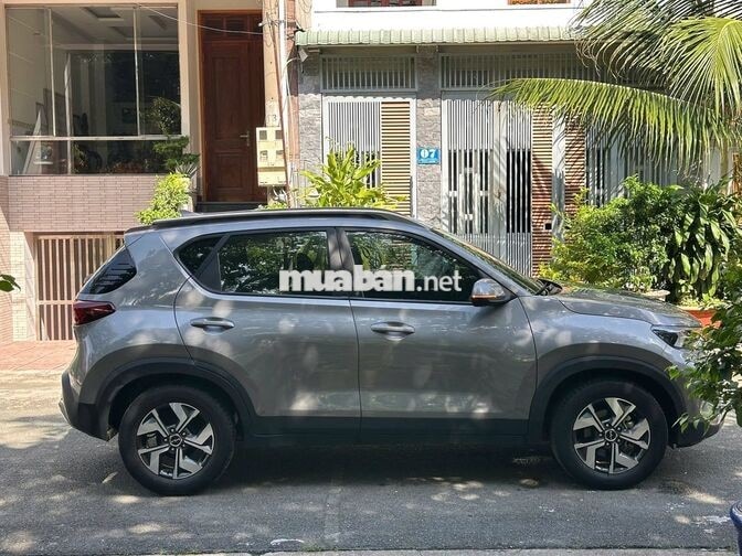 Kia Sonet 2024 Deluxe Xám 22.000 km